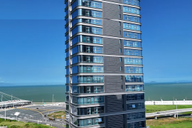 珠海世茂港珠澳口岸城，首期5万(减)，港珠澳大桥关口上盖物业，香港银行按揭，最新价单，中港专车免费上门接载睇楼